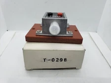 DX ANTENNA CO T-0298 ANTENNA CONVERSION ADAPTER NIB 