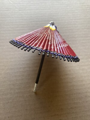 cigarette umbrella Nothing says "I have an unstoppable nicotine addiction" quite like the Umbrella. Invented in 1931 by an eccentric British clown named Robert W. Stern, this gadget was exactly what it sounds Vtg Japanese Origami Wagasa Miniature