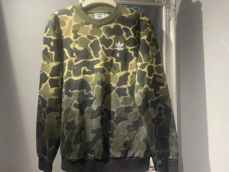 Adidas mens sweatshirt size XS - Image 3 of 3