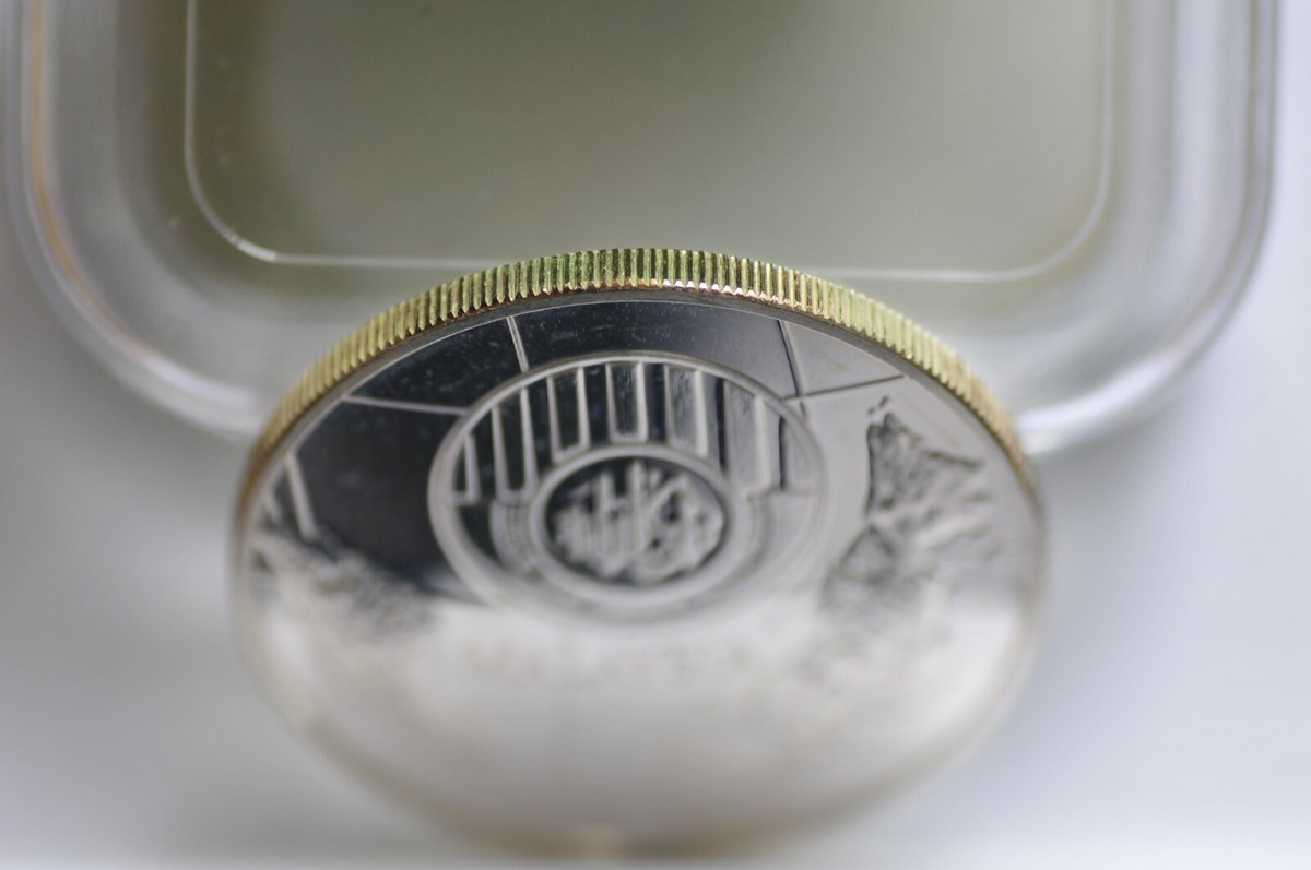 マレーシア　1976年　25 リンギット 大型記念銀貨 Malaysia 1976 25 Ringgit Commemorative Silver Coin (Weight