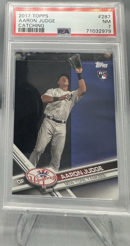 Topps 2017 Series Aaron Judge RC #287 Fielding PSA 7 New York Yankees