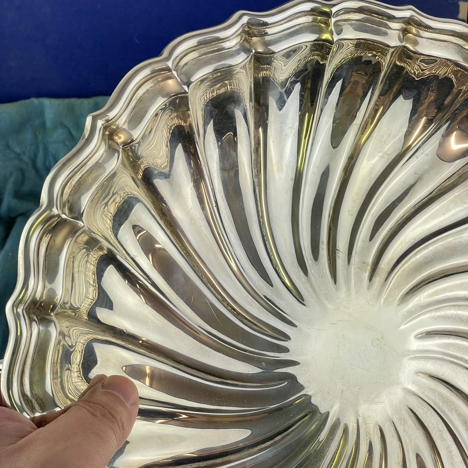 Plato estriado de plata maciza en caja Gorham Mfg Co para Cartier 31 cm 746 g Foto 4 de 4