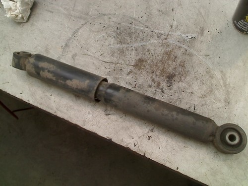 STOßDÄMPFERSET HINTEN Volkswagen Caddy III (2KA,2KH,2CA,2CH) 2014