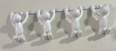 Umbra Buddy Hooks Wall Mount 4 Hooks 18  Bar White