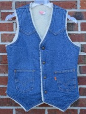 Vintage Levi's Women's Small Blue Denim Vest Sherpa Lined Orange Tab Made in USA