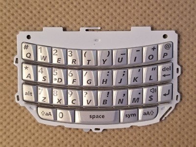 New Blackberry OEM Keypad Front Outer QWERTY Keyboard for TORCH