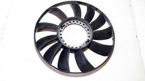 Volkswagen Passat 1998 Fan Blade 058121301b, Genuine #1041269-87