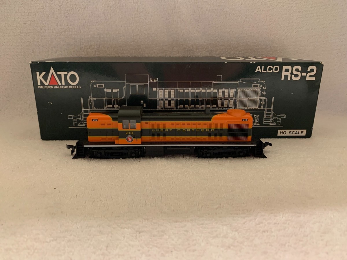 KATO #37-2301 HO Scale Great Northern ALCO RS-2 Diesel Locomotive