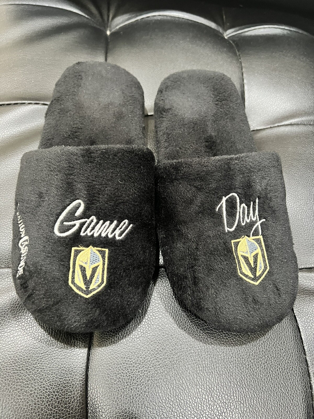 PANTOFOLA D’ORO Vegas Gol Knights Pantofole da Donna NHL Small 5 6 VGK Game Day Station Casinò