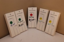 Lot of 5 Apple OEM 30 Pin to VGA Adapter for iOS MC552ZM/B A1368