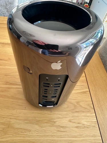 Apple Mac Pro A1481 6,1 Desktop - 12 Core 2.7Ghz, 1TB HDD, 64GB