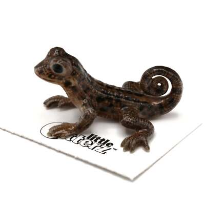 Little Critterz Curly - Tailed Lizard ''Whip'' - Miniature Porcelain Figurine