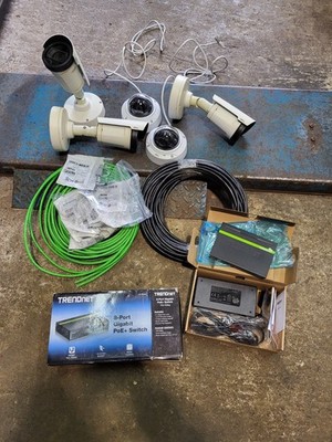 AXIS P1435-LE  und  M3024 LVE Netzwerk Überwachungskamera 5er Set