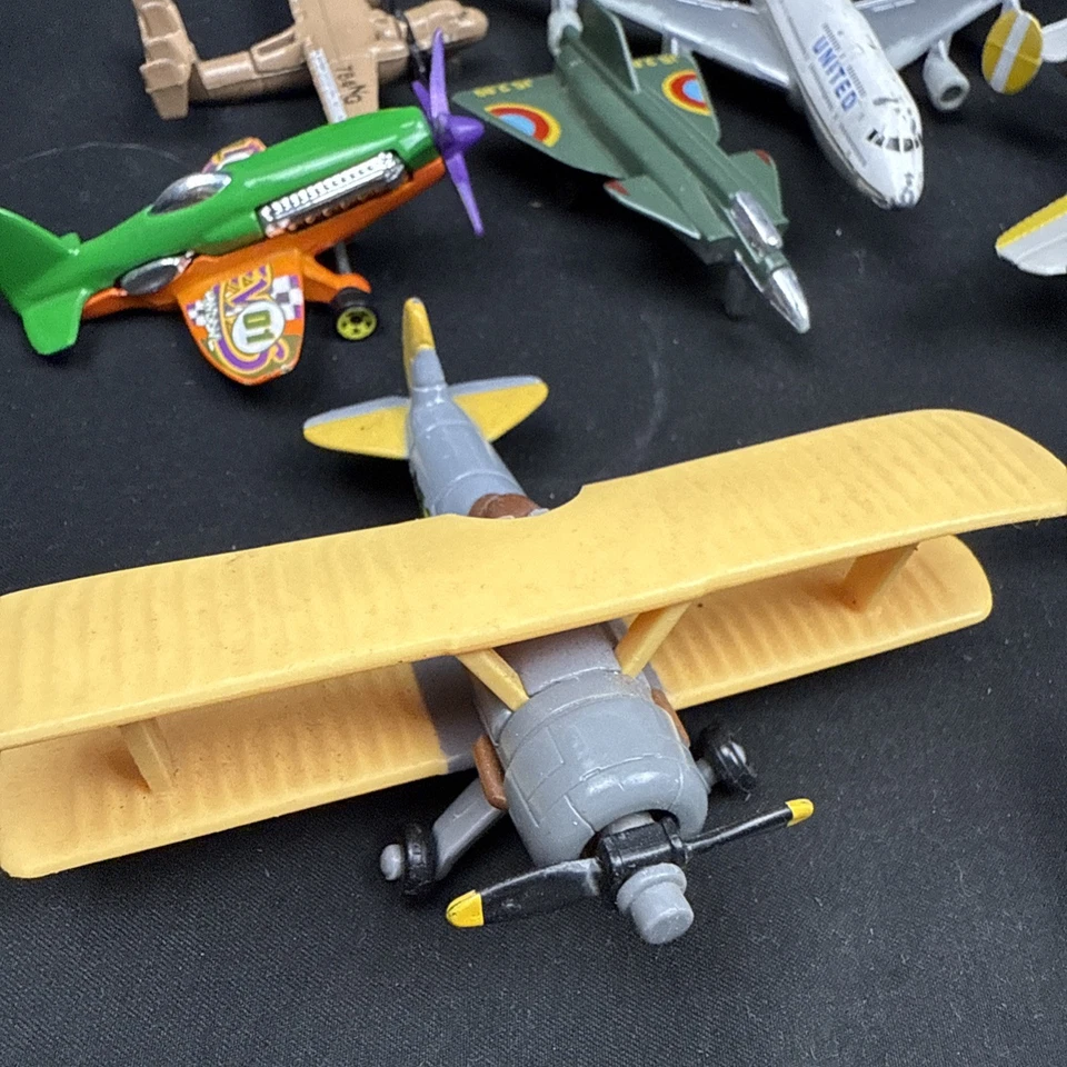 Diecast Plastic AirPlane Jets Lot(25) VTG Matchbox, Lintoy, Tonka 1970s - Image 2 of 4