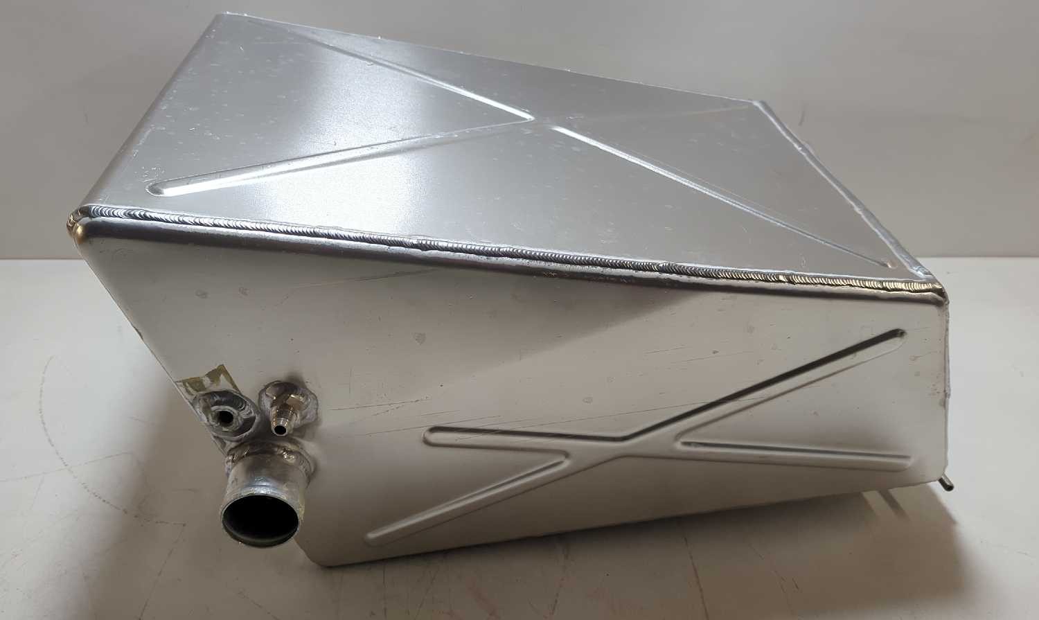 New OEM Mercedes RH Fuel Gas Tank 2005-2009 McLaren SLR 1994710001 A1994710001