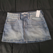 Hollister Blue Denim Mini Skirt Women  s Size 24 Button Zip Pockets NWT