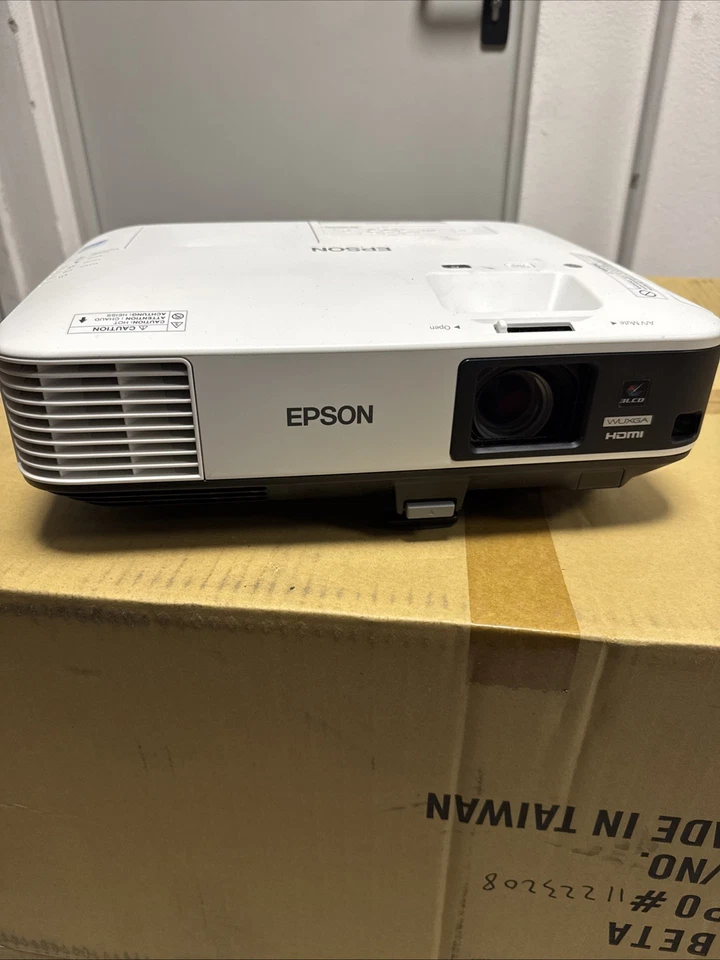 VIDEOPROIETTORE EPSON EB-1985WU FULL HD ANSI LUMEN 4800 PROIETTORE HDMI 3LCD 108 - Immagine 3 di 4