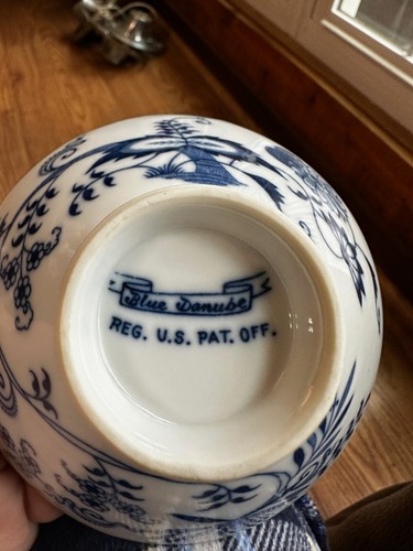 Blue Danube Japan ribbon mark rice bowl blue onion