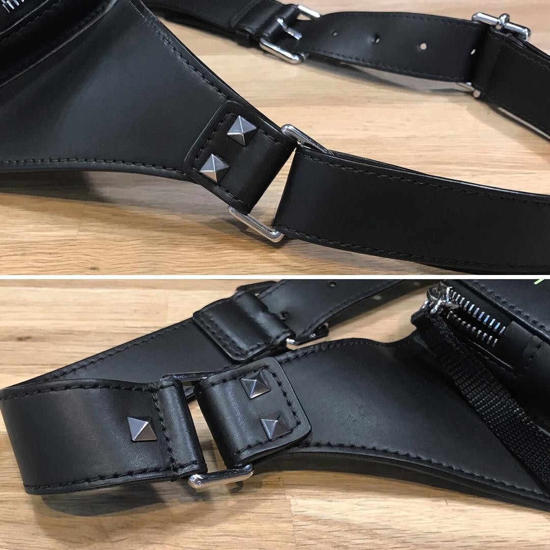 Authentic VALENTINO GARAVANI VLTN Belt Bag Rockstuds Color