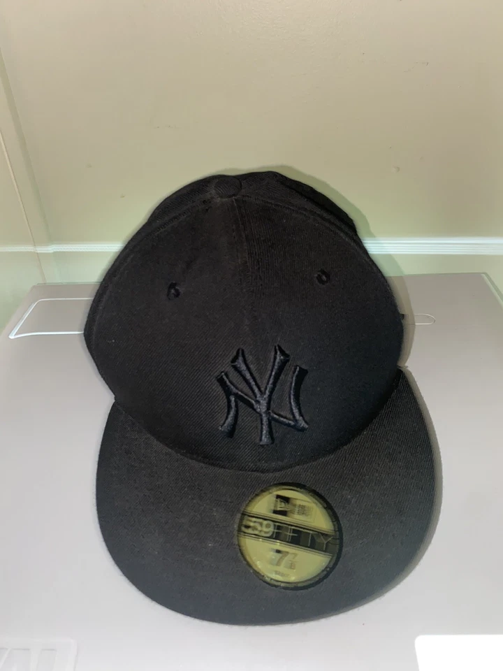 Jay-Z 59Fifty Blueprint 3 Tour NY Yankees ABE 2010 Fitted Cap 7 7/8 - Image 4 of 4