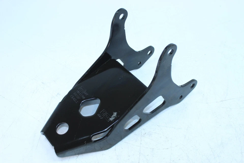 2015-2018 CAN-AM OUTLANDER L 500 450 570 REBOQUE TRASEIRO ENGATE PRETO FABRICANTE DE EQUIPAMENTO ORIGINAL 715001925 - Imagem 4 de 4