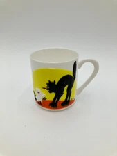 Vintage Halloween Plastic Mug Scaredy Cat by J.S.N.Y