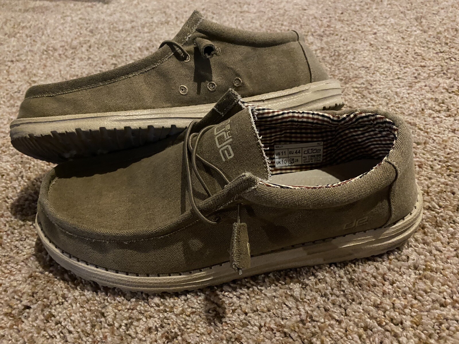 MINT Worn Twice Hey Dude Wally Men Sz 11 Beige Gem