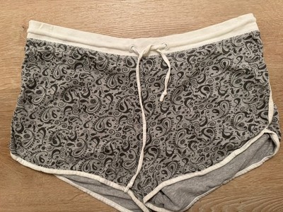 Okay kurze Shorts, kurze Hose grau schwarz weiß Gr.44