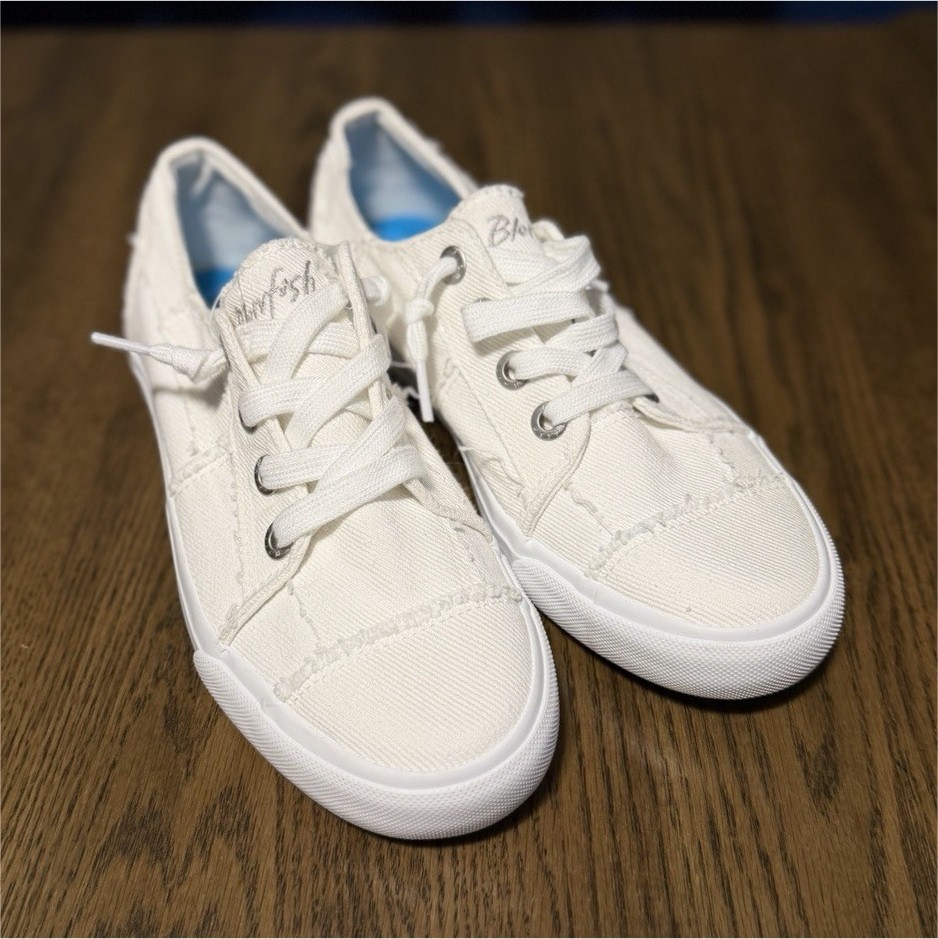 Blowfish White Canvas Lace-Up Casual Sneakers US 7.5 Unisex Logo Rubber Sole