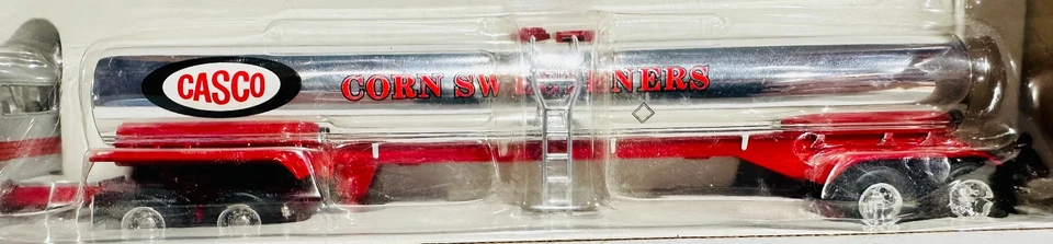 Laidlaw Peterbilt w/ Casco Corn Sweeteners Tanker By SpecCast 1/64th Scale - Image 4 of 4