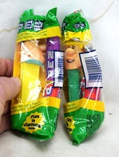 The Flintstones Fred & Barney Pez Dispensers NIP Unopened