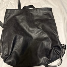 Thirty-One Black Large Backpack Zip Closure Shoulder Strap Silver Hardware Lined