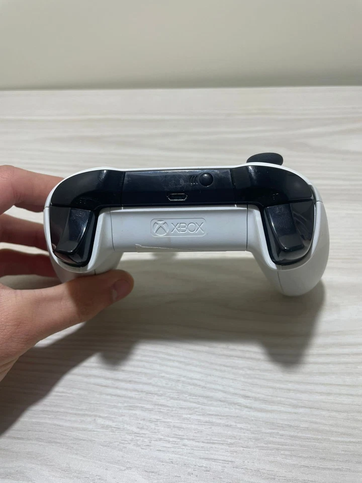 Joystick BIANCO - Controller per XBOX ONE - Originale Microsoft - RICAMBI - Immagine 4 di 4