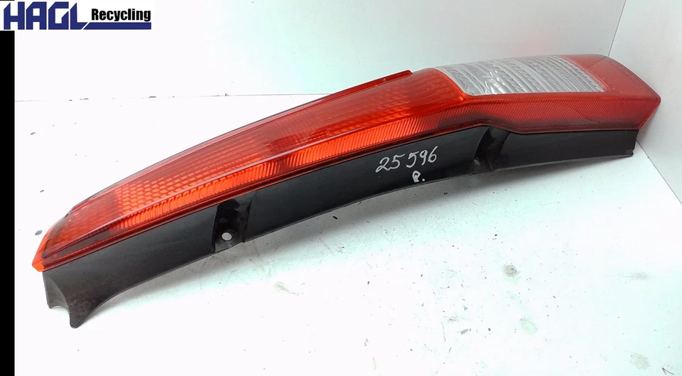 Faro Posteriore Destro Daihatsu Cuore 1.0 L2 Berlina - Immagine 3 di 4