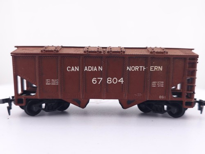 #ad *READ* HO Scale Canadian Northern Covered 2 Bay Hopper Car 67804 Model Train Car $12.95