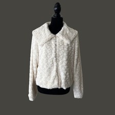 Fever Women’s Long Sleeve Faux Fur Ivory Jacket Lined Side Pockets Size Medium