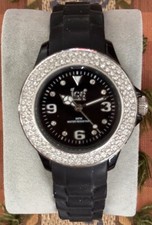 Ice-Watch Unisex Analog Wristwatch Black Rubber Band Silver Bezel 5 ATM