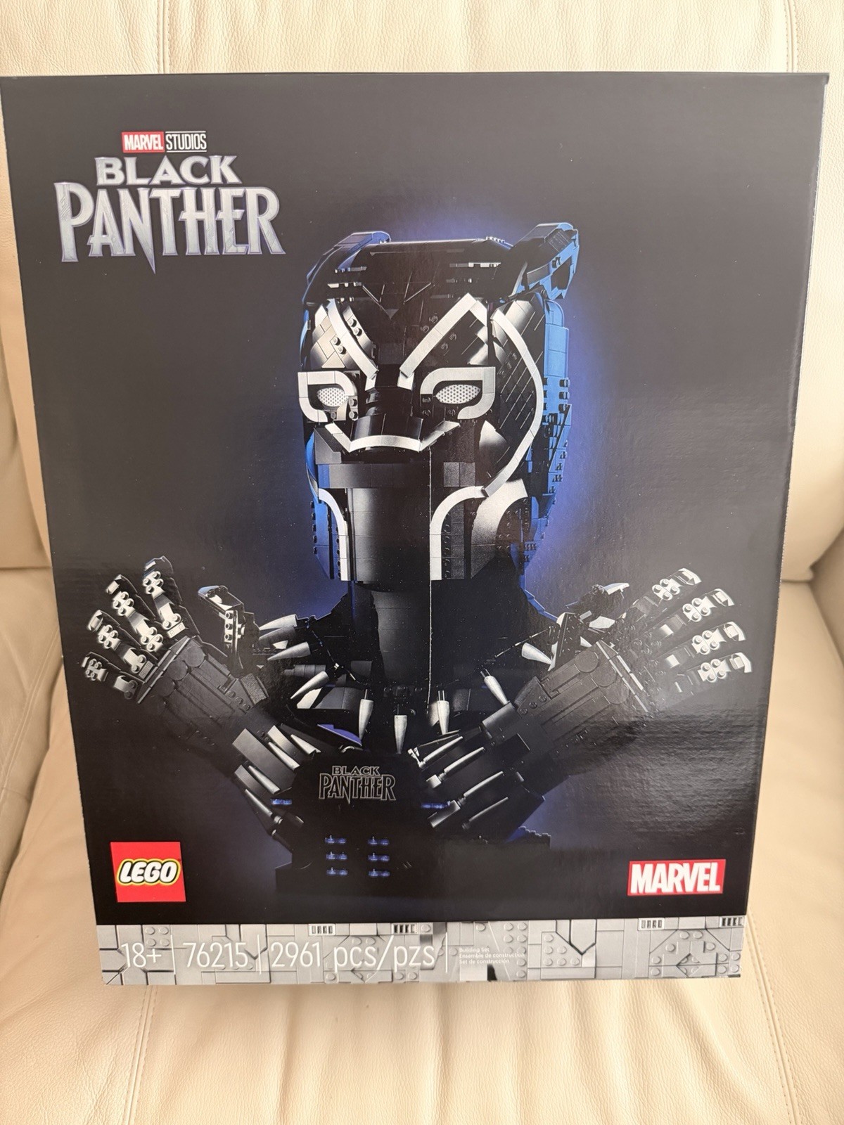 NEW & SEALED - LEGO 76215 - Black Panther