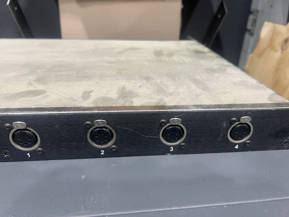 Leprecon LDMX4 DMX Splitter - Image 3 of 3