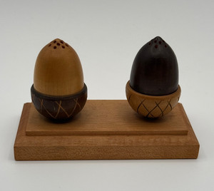 ⭐ Vintage Wooden Acorn Salt & Pepper Shakers w/ Display Base Hand Carved