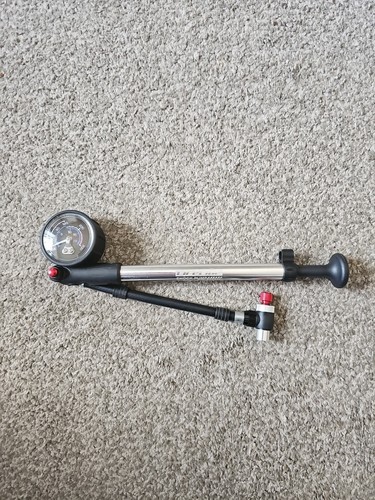 Lifeline MTB Shock Pump Bike Suspension Pump Guage For Front And Rear Shock Fork