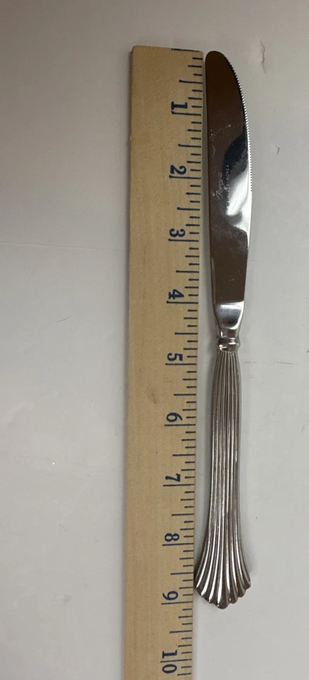 Stanley Robert’s Drama Dinner Knives (set 4)Ribbed Handles Stainless Steel 9” - Image 3 of 3