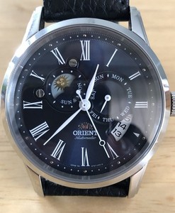 Reloj Orient Sol y Luna Calendario
