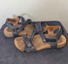 Taos Trulie Sandals Womens EU 41 10-10.5 Navy Blue Leather Strappy Braided Wedge