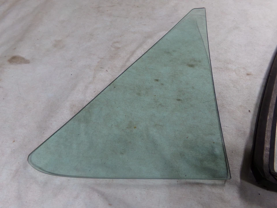 Window Glass & Mounting Gasket, 1975/80 Ford Granada, Mercury Monarch, NOS - Image 2 of 4