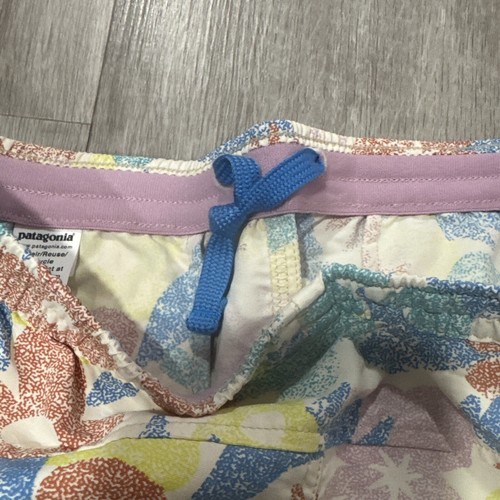 Patagonia Kids' Baggies 4" Inseam Unlined Shorts L Channeling Spring : Natural - Picture 4 of 5