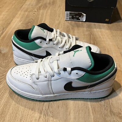 NIKE Air Jordan 1 Low ホワイト/オリーブ Air Jordan 1 Low SE Older Kids' Shoes. Nike ID