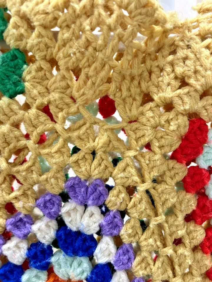 Poncho de ganchillo hecho a mano hippie cabaña cuadrado retazos flecos festival años 70 Foto 4 de 4