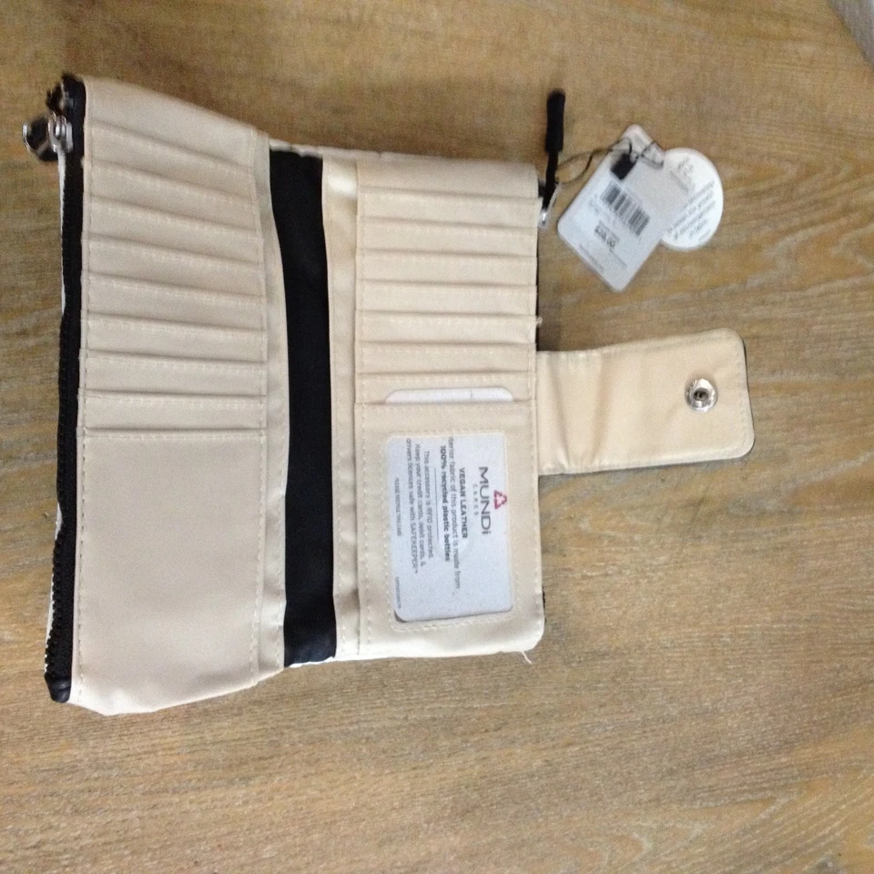 Mundi Blanco Acolchado RFID Protegido Bolso sin asas Cartera Cremalleras Organizador Nuevo con Etiquetas Foto 4 de 4