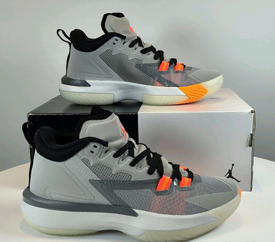 Jordan : JORDAN ZION 1 / Youth - Men's Size 7 / Women's Size 8.5 / DA3131008